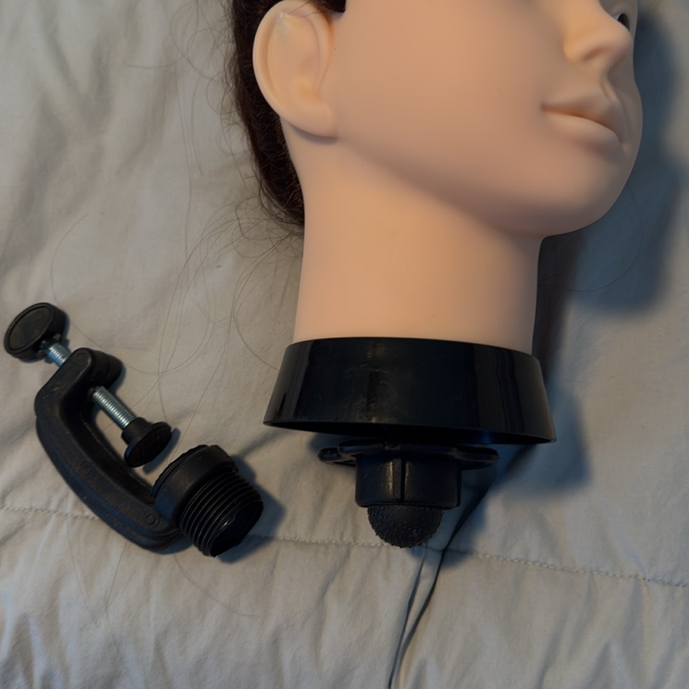 Mannequin head - Picture 3 of 3